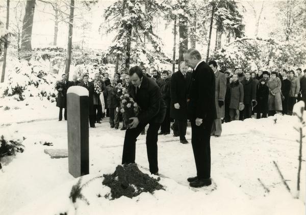 Konrad-Wachsmann Beerdigung