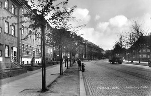 Durch die Hindenburgstraße - Bauten der 1920er Jahre